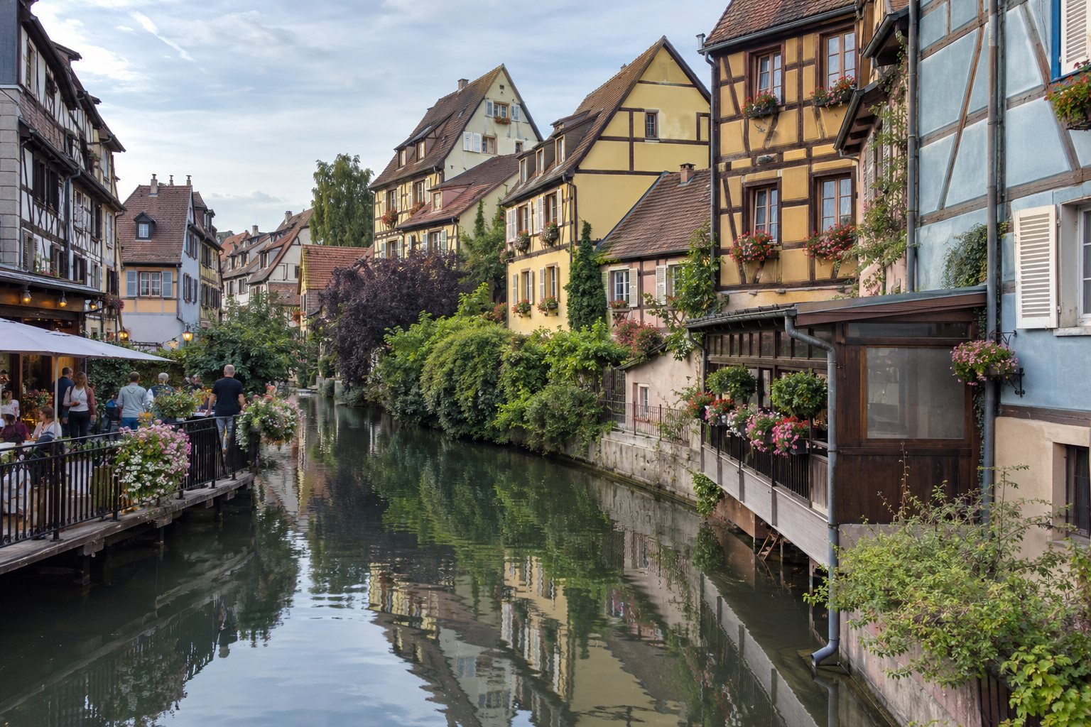 A romantic day in Colmar, Alsace, France: canals, wine and a cosy dinner